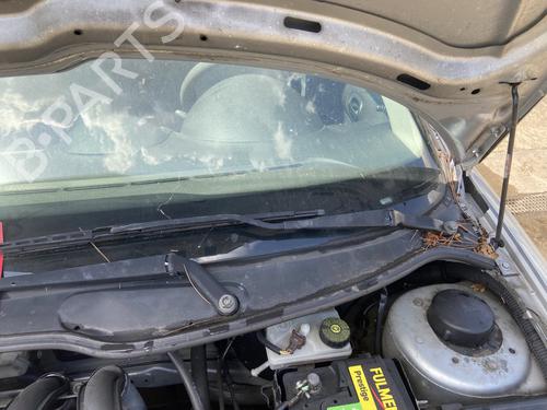Used Front windshield wiper arm PEUGEOT 206 Hatchback (2A/C) 1.9 D (69 hp) 27109605