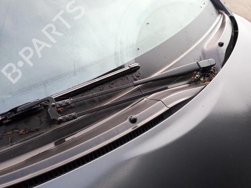 Used Front windshield wiper arm TOYOTA AYGO (_B1_) 1.4 D-4D (WNB10_, WNB10R) (54 hp) 27144670