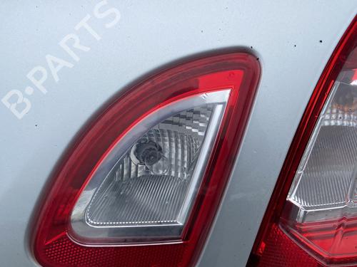 Feu de coffre droit RENAULT TWINGO II (CN0_) 1.2 16V (CN04, CN0B) (75 hp) 32116742