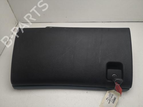 glove-box-peugeot-406-8b-1995-1996-1997-1998-1999-2000-2001-2002-2003-2004-2005-27133425 main image