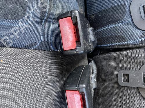 Used Seat buckle Seat buckle FORD FIESTA V (JH_, JD_) 1.4 TDCi (68 hp) 32517325 32517325