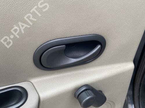 Used Rear left interior door handle RENAULT CLIO III (BR0/1, CR0/1) 1.5 dCi (BR17, CR17) (86 hp) 28823696
