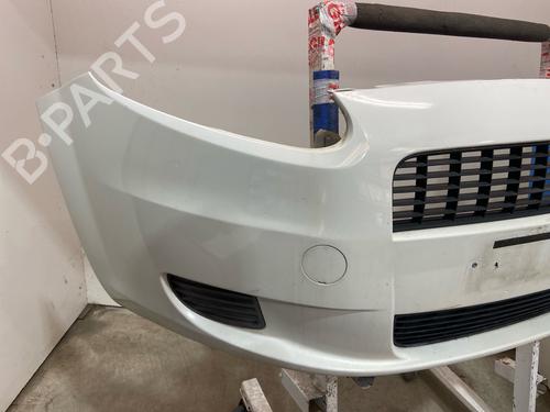 Used Front bumper Front bumper FIAT PUNTO EVO (199_) 1.3 D Multijet (84 hp) 40013304 40013304