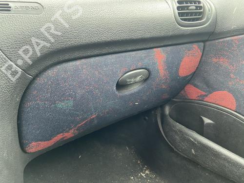 Hanskerom PEUGEOT 206 Hatchback (2A/C) 1.6 i (89 hp) 28473947
