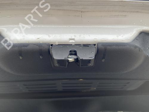 Used Tailgate lock CITROËN C4 CACTUS 1.6 HDi 90 (92 hp) 30329042