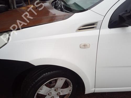 Used Left front fenders CHEVROLET AVEO / KALOS Hatchback (T250, T255) 1.2 LPG (84 hp) 27145415