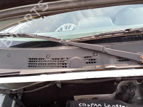 Used Front windshield wiper arm CITROËN BERLINGO / BERLINGO FIRST MPV (MF_, GJK_, GFK_) 1.6 HDI 90 (MF9HX) (90 hp) 27139954