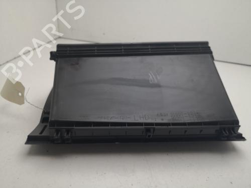 Used Glove box Glove box TOYOTA YARIS (_P9_) 1.33 VVT-i (NSP90_, NSP90R) (100 hp) 27139510 27139510