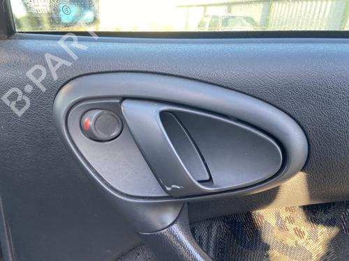 rear-right-interior-door-handle-citroen-xsara-break-n2-1997-1998-1999-2000-2001-2002-2003-2004-2005-2006-2007-2008-2009-2010-32438518 main image