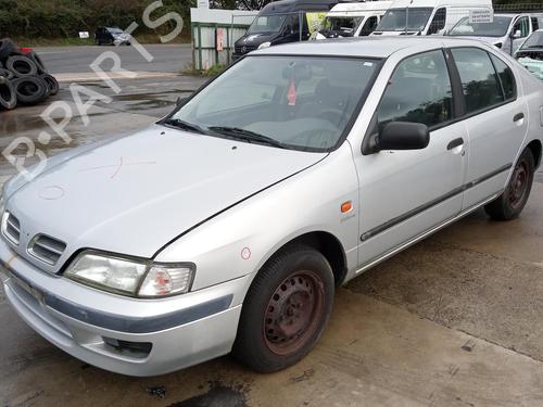 Used Front windshield wiper arm NISSAN PRIMERA Hatchback (P11) 1.6 16V (99 hp) 27141617