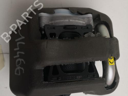 rear-left-seatbelt-renault-kadjar-ha_-hl_-2015-27208305 main image