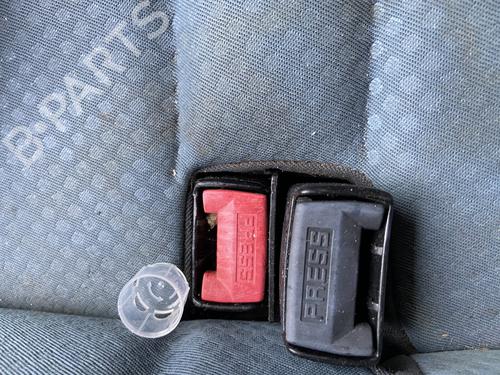 Sikkerhedssele-spænde RENAULT CLIO II (BB_, CB_) 1.5 dCi (B/CB07) (65 hp) 31191045