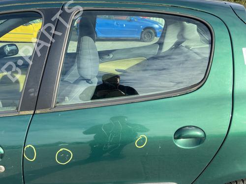 Venstre bak utvendig håndtak PEUGEOT 206 Hatchback (2A/C) 1.4 i (75 hp) 30299818