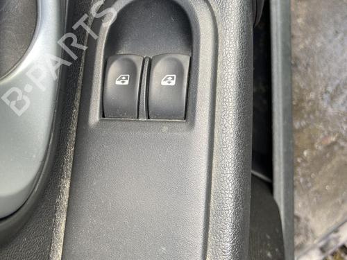 Used Left front window switch Left front window switch RENAULT CLIO III (BR0/1, CR0/1) 1.5 dCi (C/BR0G, C/BR1G) (68 hp) 32864844 32864844
