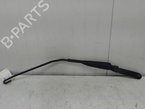 Used Front windshield wiper arm RENAULT MASTER II Van (FD) 2.5 dCi (101 hp) 27117725