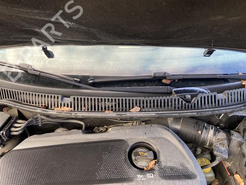 front-windshield-wiper-arm-vw-polo-iv-9n_-9a_-2001-2002-2003-2004-2005-2006-2007-2008-2009-2010-2011-2012-2013-2014-30460255 main image