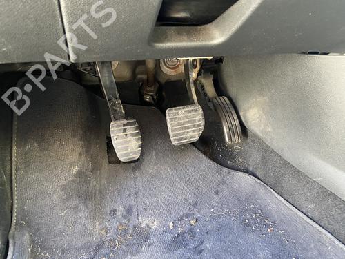 Used Pedal RENAULT MEGANE III Hatchback (BZ0/1_, B3_) 1.5 dCi (BZ0C) (90 hp) 32443798
