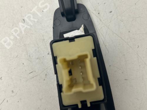 Used Right rear window switch Right rear window switch 39420967 39420967