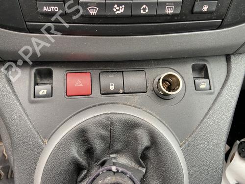 Warnblinkschalter für CITROËN BERLINGO Box Body/MPV (B9) 1.6 BlueHDi 100 (99 hp) 31908332