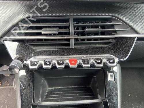 Used Warning switch PEUGEOT 208 II (UB_, UP_, UW_, UJ_) 1.5 BlueHDI 100 (102 hp) 32164698