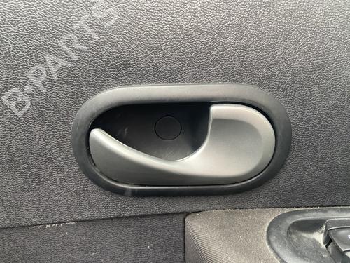 Used Front right interior door handle RENAULT CLIO III (BR0/1, CR0/1) 1.5 dCi (BR17, CR17) (86 hp) 30319891
