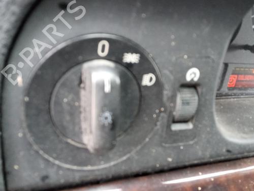 Used Headlight switch BMW 5 (E39) 525 d (163 hp) 27134252
