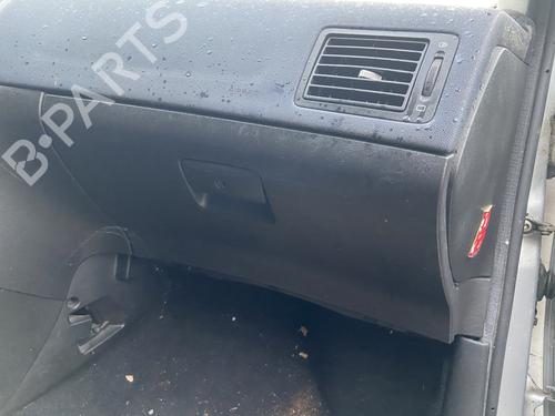 Handskerum PEUGEOT 307 (3A/C) 2.0 HDi 110 (107 hp) 30849093