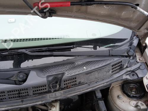Used Front windshield wiper arm NISSAN MICRA III (K12) 1.2 16V (80 hp) 27143947