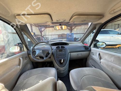 Used Glove box Glove box 39083105 39083105
