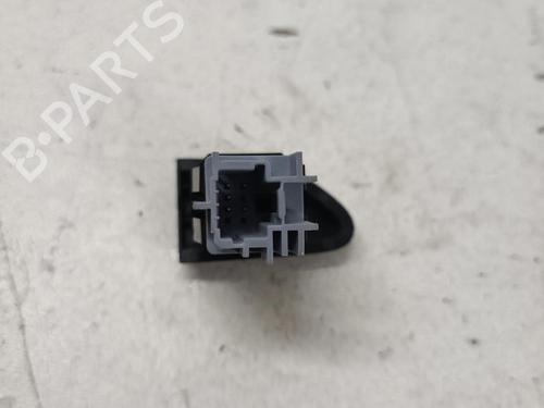 switch-renault-zoe-bfm_-2012-32121707 main image