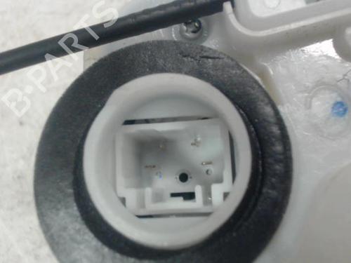 Used Rear left lock TOYOTA YARIS (_P13_) 1.0 (KSP130_, KSP130) (69 hp) 27128971