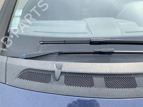 Front windshield wiper arm MERCEDES-BENZ A-CLASS (W169) A 180 (169.032, 169.332) 1698200244