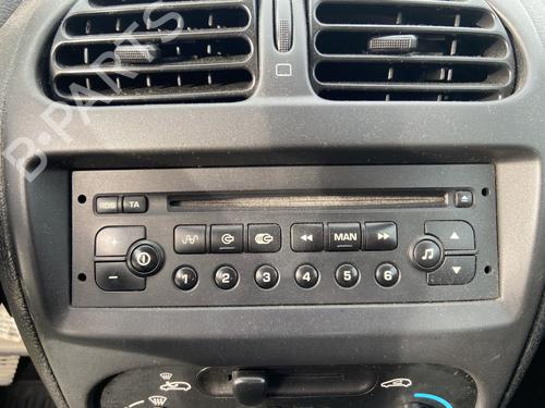 Used Radio PEUGEOT 206 Hatchback (2A/C) 1.4 HDi eco 70 (68 hp) 31075151