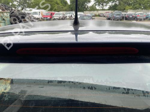 Used Third brake light VW GOLF V (1K1) 1.9 TDI (105 hp) 27111205