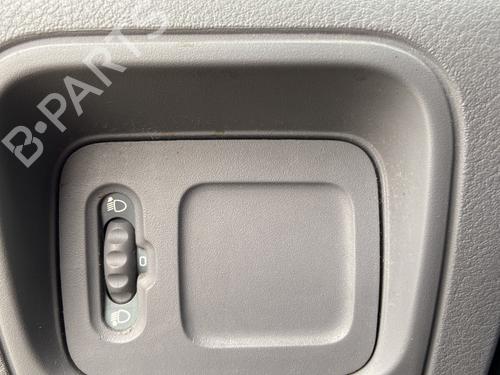 Mando luces RENAULT CLIO II (BB_, CB_) 1.2 (BB0A, BB0F, BB10, BB1K, BB28, BB2D, BB2H, CB0A,... (58 hp) 33044660