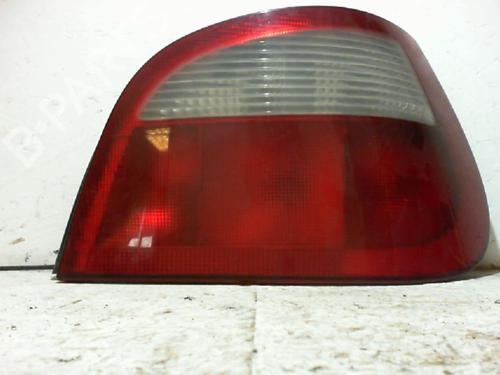 Piloto trasero derecho RENAULT SCÉNIC I MPV (JA0/1_, FA0_) 1.6 (JA00, JA16, JA15, JA19, JA1V, JA2B, JA2C, JA0B,... (107 hp) 27117956