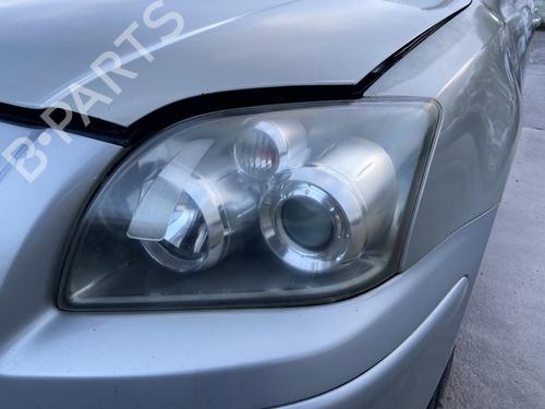 Phare gauche TOYOTA AVENSIS (_T25_) 2.2 D-CAT (ADT251_, ADT251R) (177 hp) 32135713