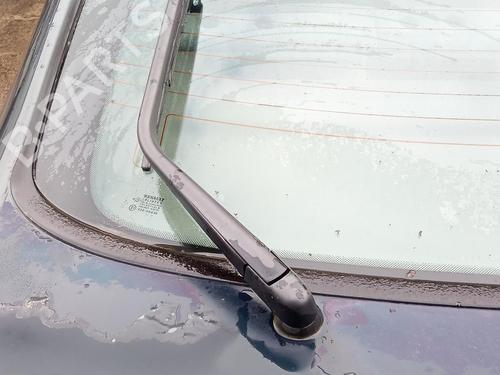 Used Rear wiper motor RENAULT LAGUNA I (B56_, 556_) 1.6 16V (B568, B561) (107 hp) 27135562