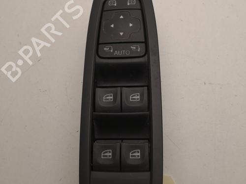 Used Left front window switch RENAULT MEGANE IV Hatchback (B9A/M/N_) 1.5 dCi 110 (B9A3) (110 hp) 29847544