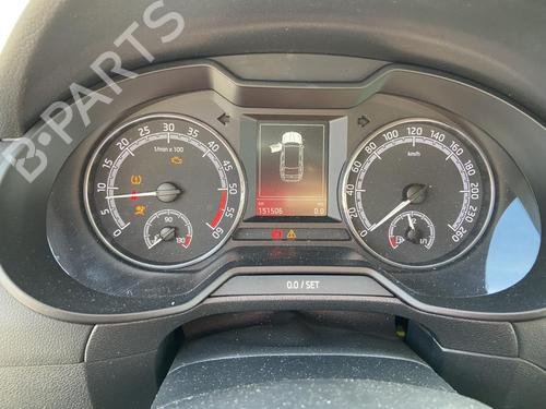 Used Instrument cluster SKODA OCTAVIA III Combi (5E5, 5E6) 1.6 TDI (115 hp) 27114670
