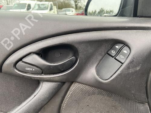Used Front left interior door handle FORD FOCUS I (DAW, DBW) 1.8 Turbo DI / TDDi (90 hp) 31921487