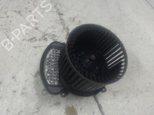 Used Heater blower motor Heater blower motor RENAULT MEGANE IV Hatchback (B9A/M/N_) 1.5 dCi 110 (B9A3) (110 hp) 27135285 27135285