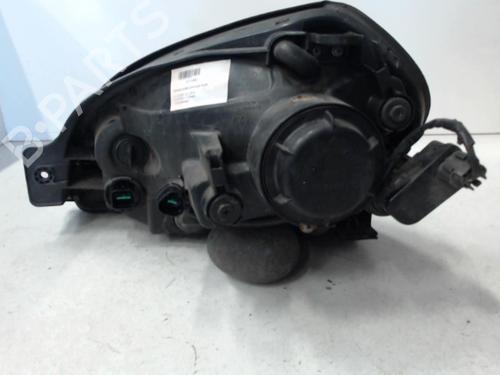 Used Right headlight HYUNDAI TUCSON (JM) 2.0 CRDi (140 hp) 27121624