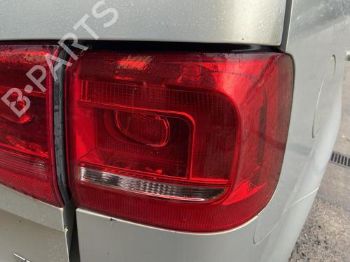 Used Right taillight VW TOURAN (1T3) 1.6 TDI (105 hp) 27112585