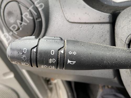 Commutateur DACIA LOGAN MCV (KS_) 1.5 dCi (KS0W) (86 hp) 32173477