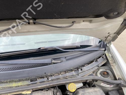 Used Front windshield wiper arm CITROËN C3 I (FC_, FN_) 1.4 HDi (68 hp) 27634863
