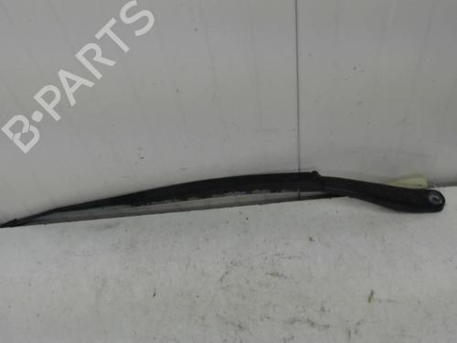 Used Front windshield wiper arm FIAT ULYSSE (179_) 2.0 JTD (109 hp) 27118000
