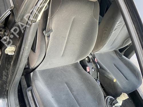 Asiento delantero derecho CITROËN C4 I (LC_) 1.4 16V (88 hp) 31754266