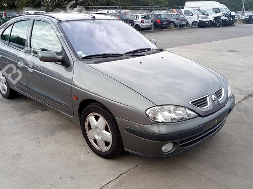 Used Windscreen washer tank RENAULT MEGANE I (BA0/1_) 1.6 16V (BA04, BA0B, BA11, BA1J, BA16, BA19, BA1K, BA1V,... (107 hp) 27139158