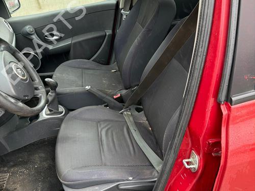 seat-buckle-renault-clio-iii-br01-cr01-2005-2006-2007-2008-2009-2010-2011-2012-2013-2014-35889459 main image
